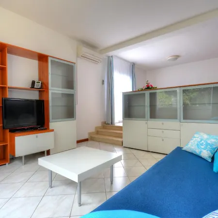 Semesterpark Verudela 3*